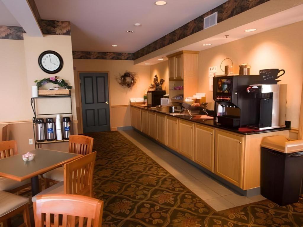 Country Inn & Suites By Radisson, Dundee, Mi Zewnętrze zdjęcie