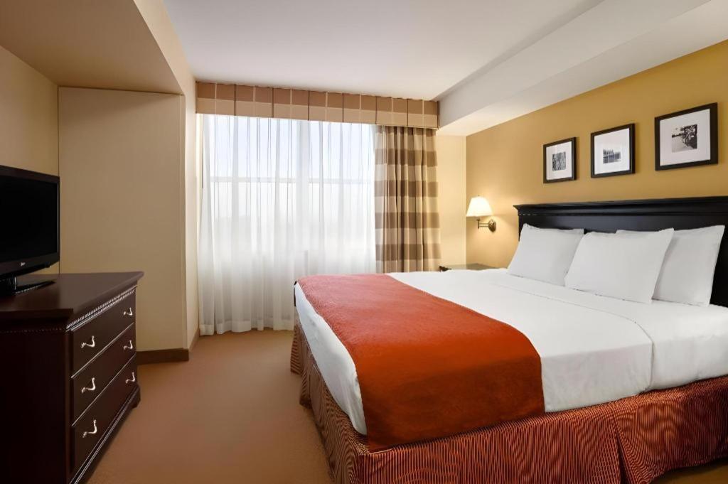 Country Inn & Suites By Radisson, Dundee, Mi Zewnętrze zdjęcie