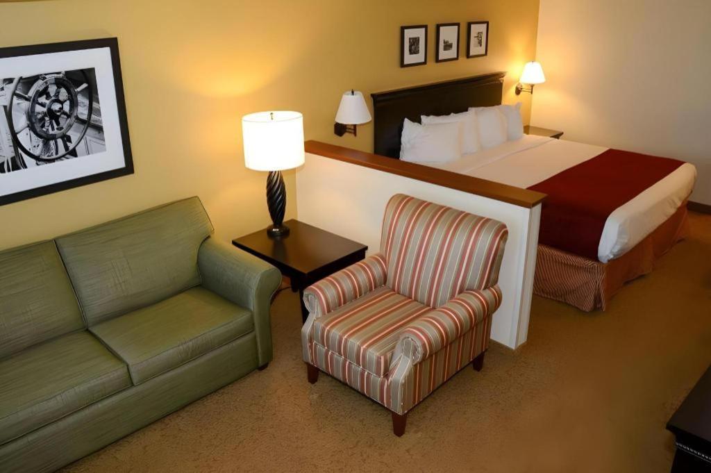 Country Inn & Suites By Radisson, Dundee, Mi Zewnętrze zdjęcie