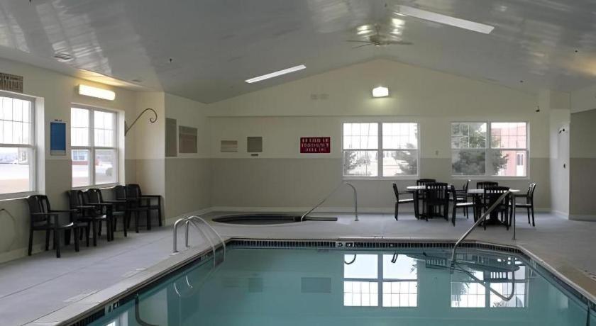 Country Inn & Suites By Radisson, Dundee, Mi Zewnętrze zdjęcie